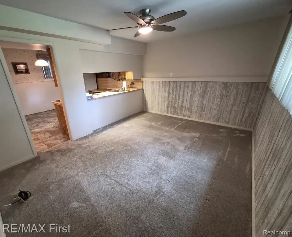 15628 Canberra Street Roseville City MI 48066