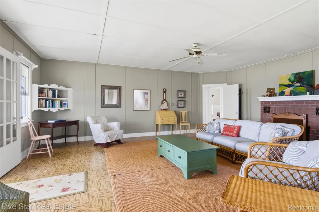 2588 Lakeview Road Onekama Township MI 49675