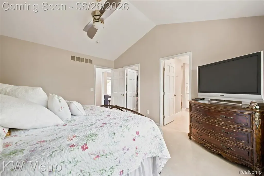 517 Macwilliams Lane Royal Oak City MI 48067