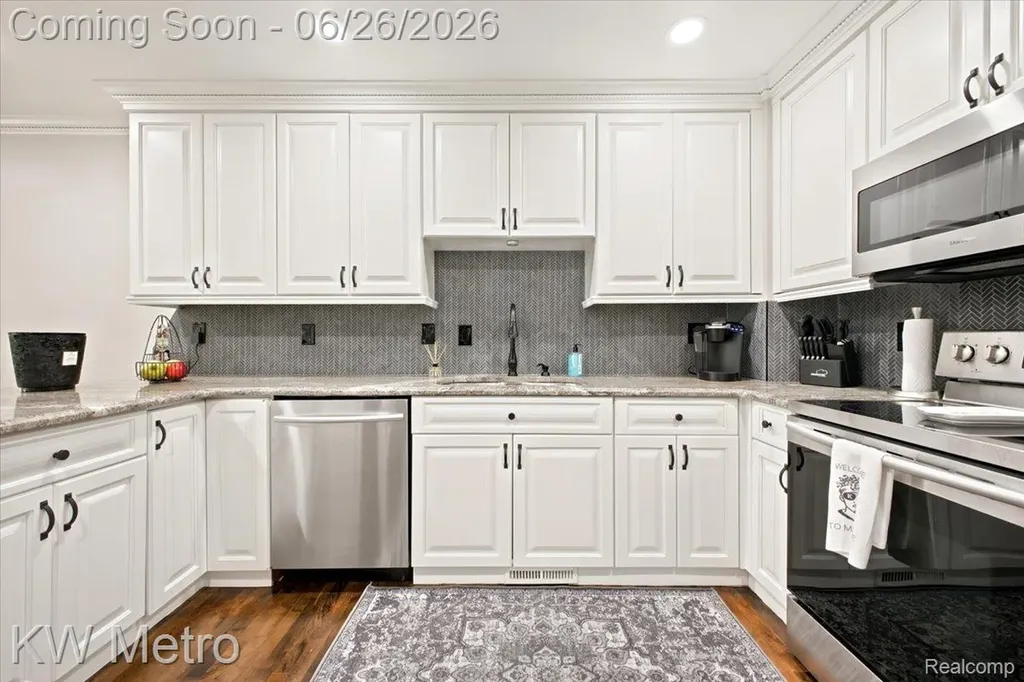 517 Macwilliams Lane Royal Oak City MI 48067