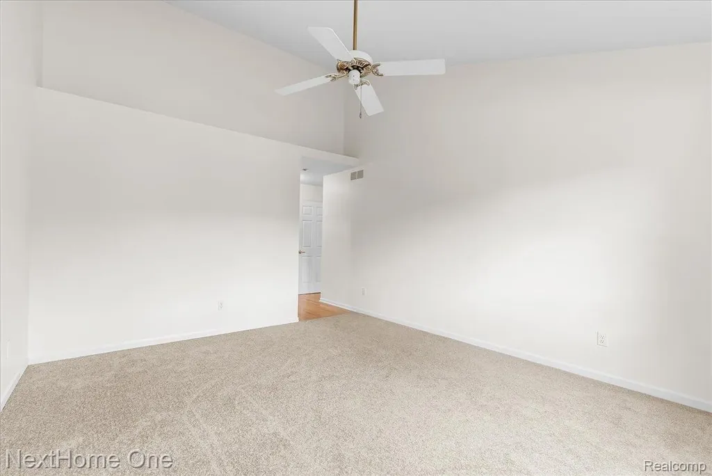 245 Winslow Circle Commerce Charter Township MI 48390