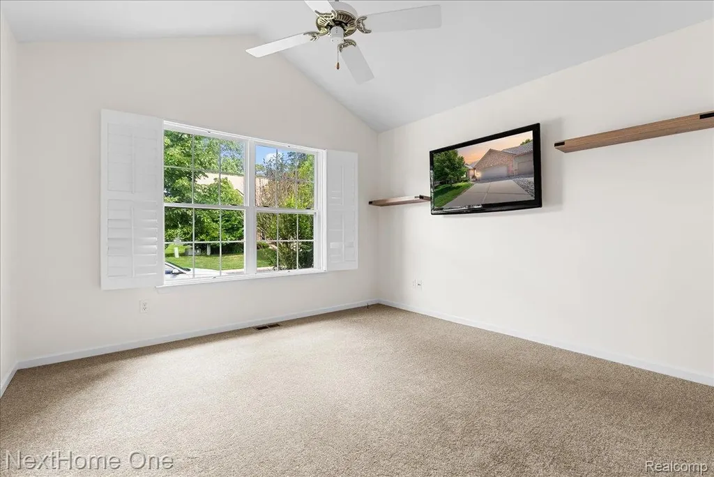 245 Winslow Circle Commerce Charter Township MI 48390
