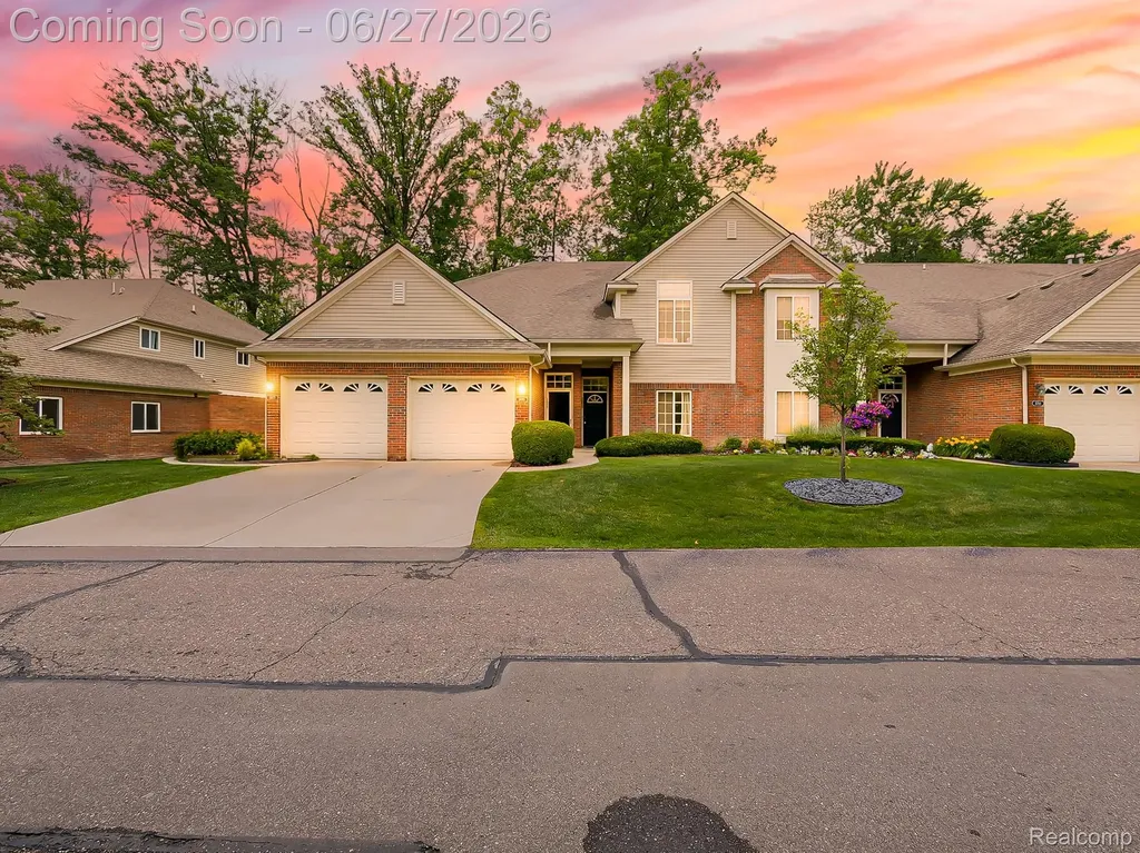 3695 Eagle Creek Drive Shelby Charter Township MI 48317
