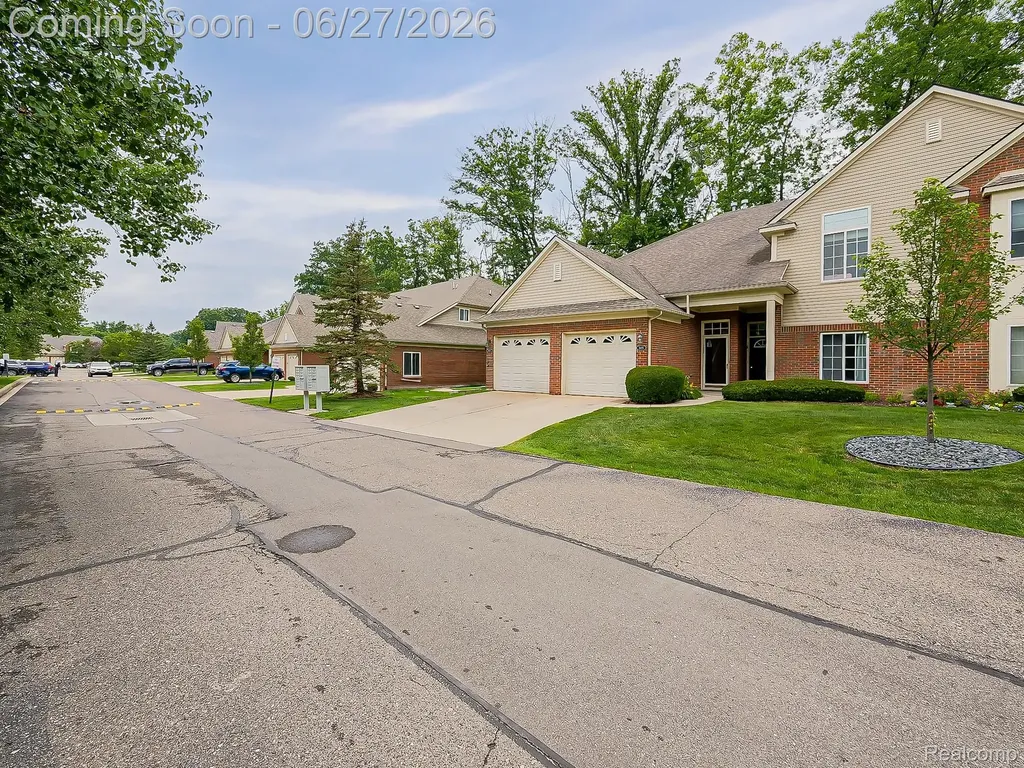 3695 Eagle Creek Drive Shelby Charter Township MI 48317