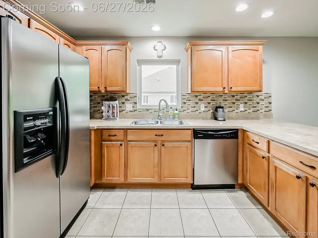 3695 Eagle Creek Drive Shelby Charter Township MI 48317