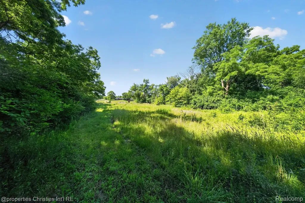 0000 Plymouth Road Superior Charter Township MI 48170