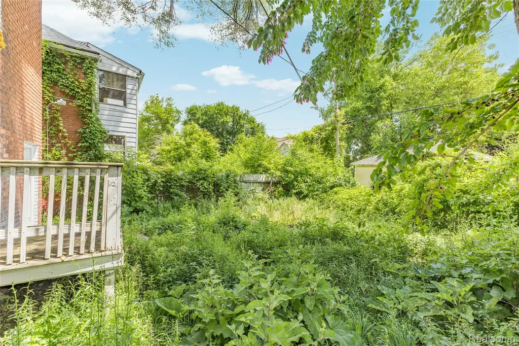 1995 Kendall Street Detroit City MI 48238