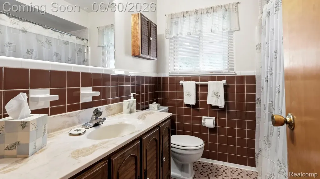 1862 Lakeview Street Trenton City MI 48183