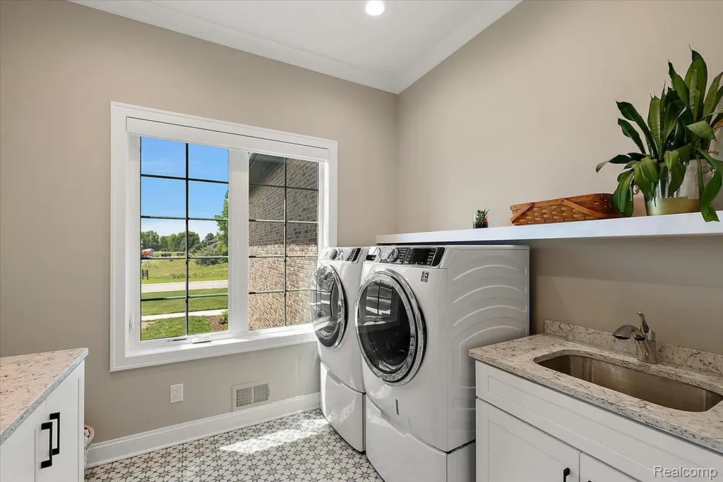 6301 Bridle Path Grand Blanc Charter Township MI 48439