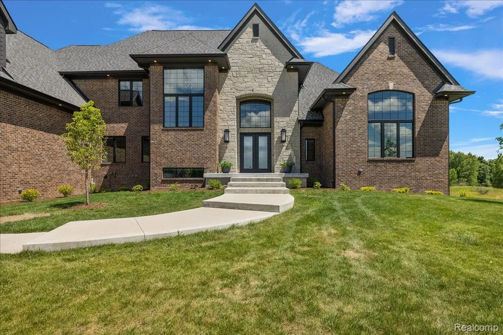 6301 Bridle Path Grand Blanc Charter Township MI 48439