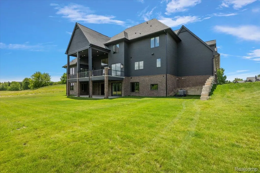 6301 Bridle Path Grand Blanc Charter Township MI 48439