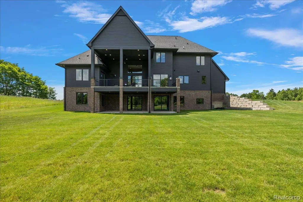 6301 Bridle Path Grand Blanc Charter Township MI 48439