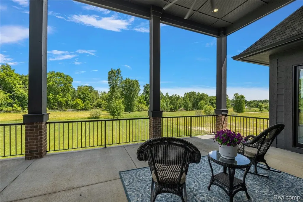 6301 Bridle Path Grand Blanc Charter Township MI 48439