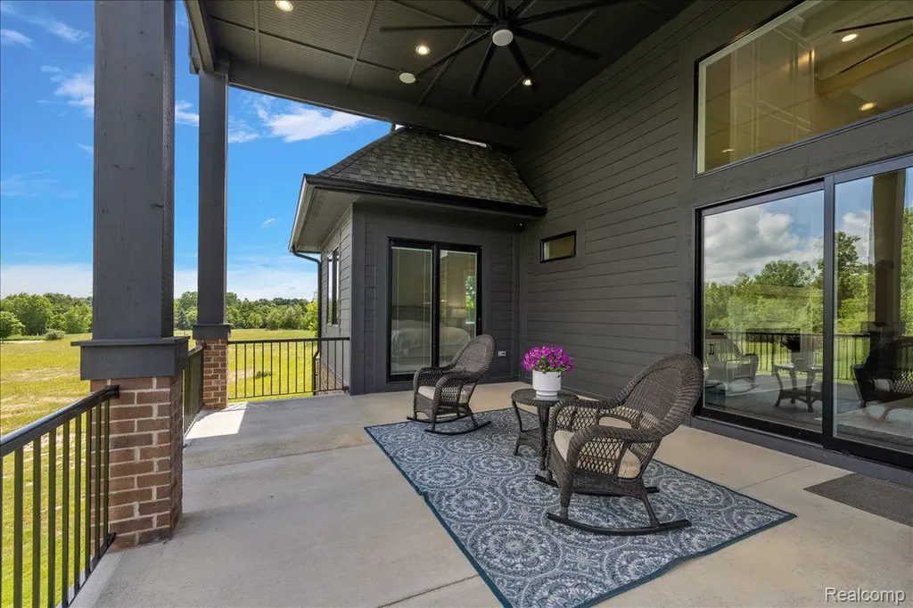 6301 Bridle Path Grand Blanc Charter Township MI 48439