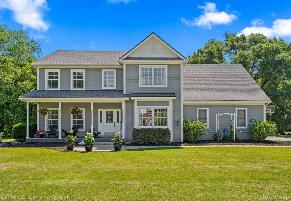 9298 Anacapa Bay Drive Hamburg Township MI 48169