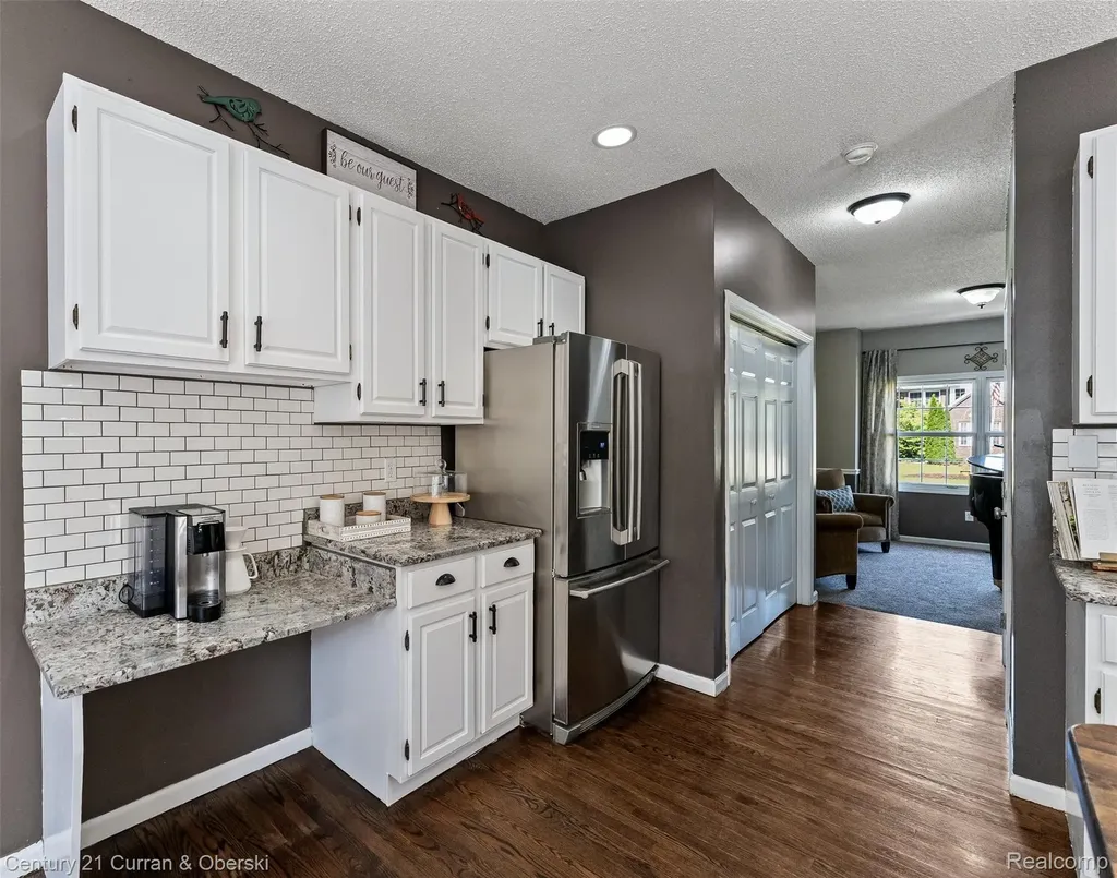 9298 Anacapa Bay Drive Hamburg Township MI 48169