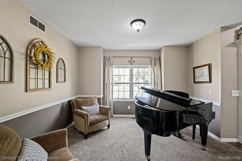 9298 Anacapa Bay Drive Hamburg Township MI 48169