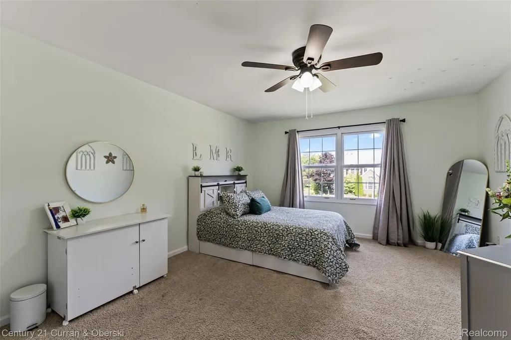 9298 Anacapa Bay Drive Hamburg Township MI 48169