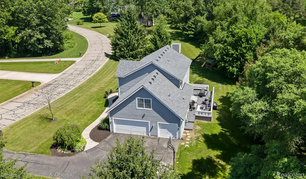 9298 Anacapa Bay Drive Hamburg Township MI 48169