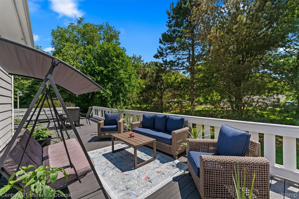 9298 Anacapa Bay Drive Hamburg Township MI 48169