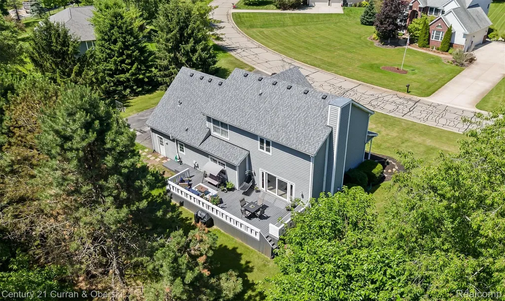 9298 Anacapa Bay Drive Hamburg Township MI 48169