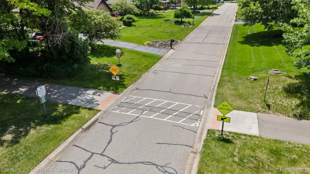 9298 Anacapa Bay Drive Hamburg Township MI 48169