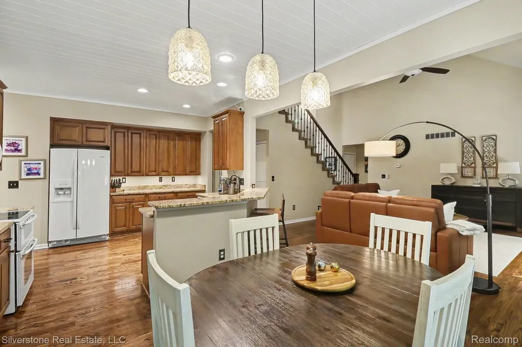 651 Wynstone Circle N Oakland Charter Township MI 48363