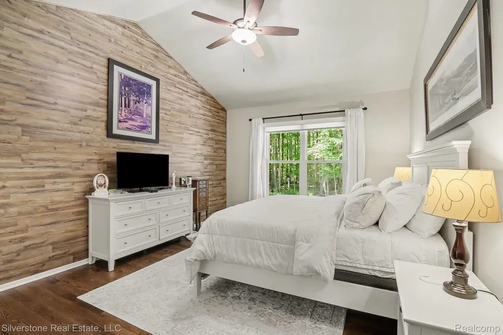 651 Wynstone Circle N Oakland Charter Township MI 48363