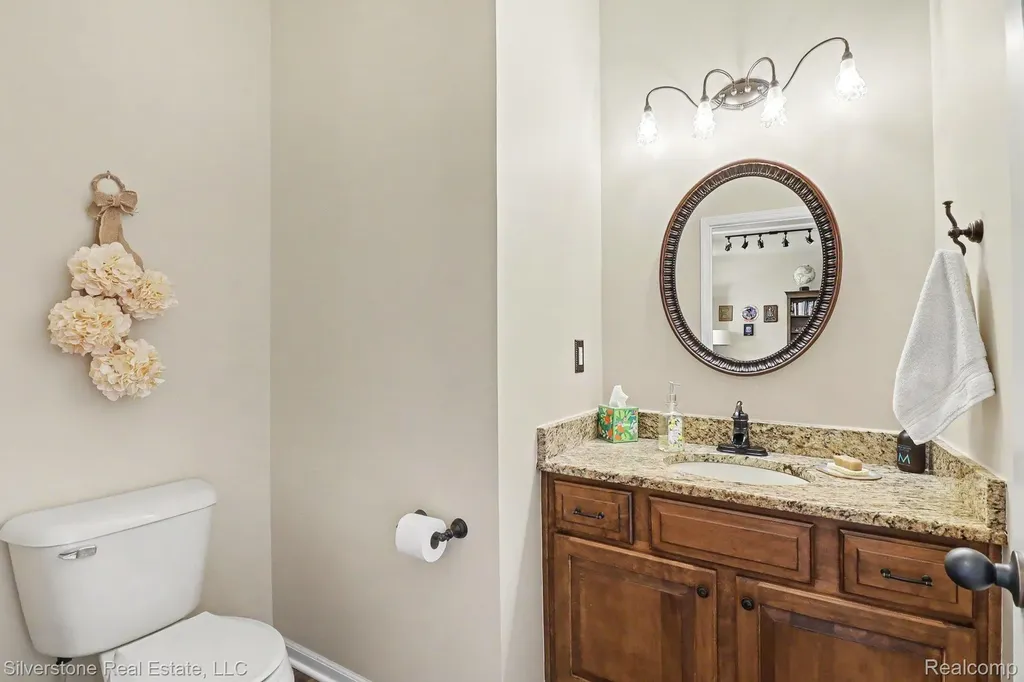 651 Wynstone Circle N Oakland Charter Township MI 48363