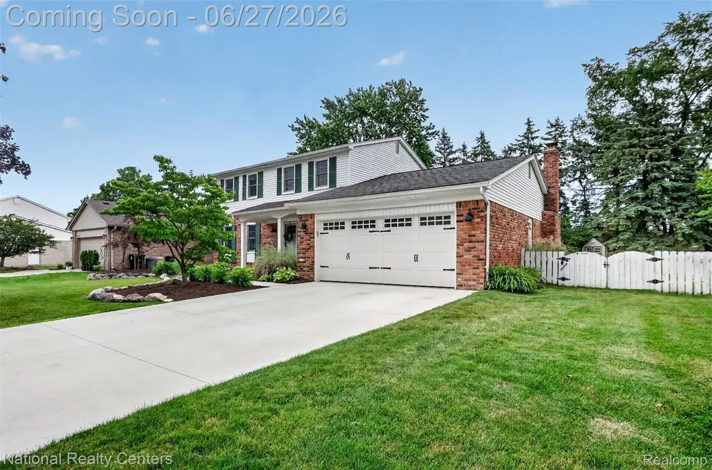 19682 Stamford Drive Livonia City MI 48152