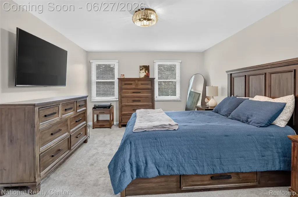 19682 Stamford Drive Livonia City MI 48152