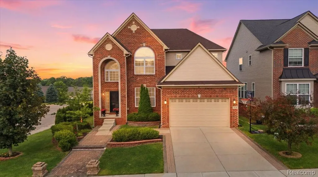 4810 E Stonegate Circle Orion Charter Township MI 48359