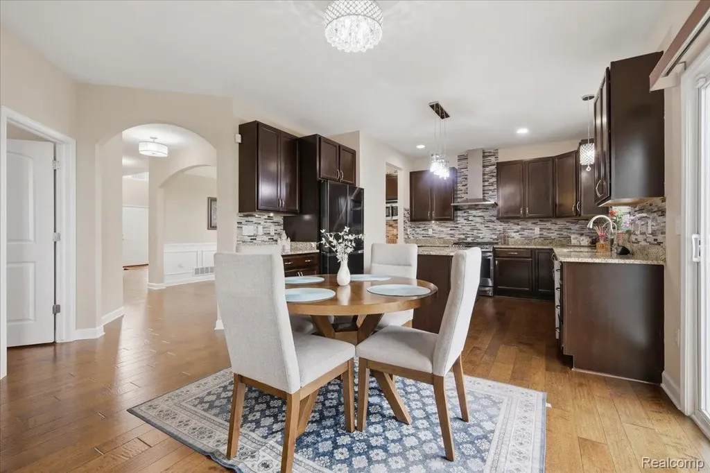 4810 E Stonegate Circle Orion Charter Township MI 48359