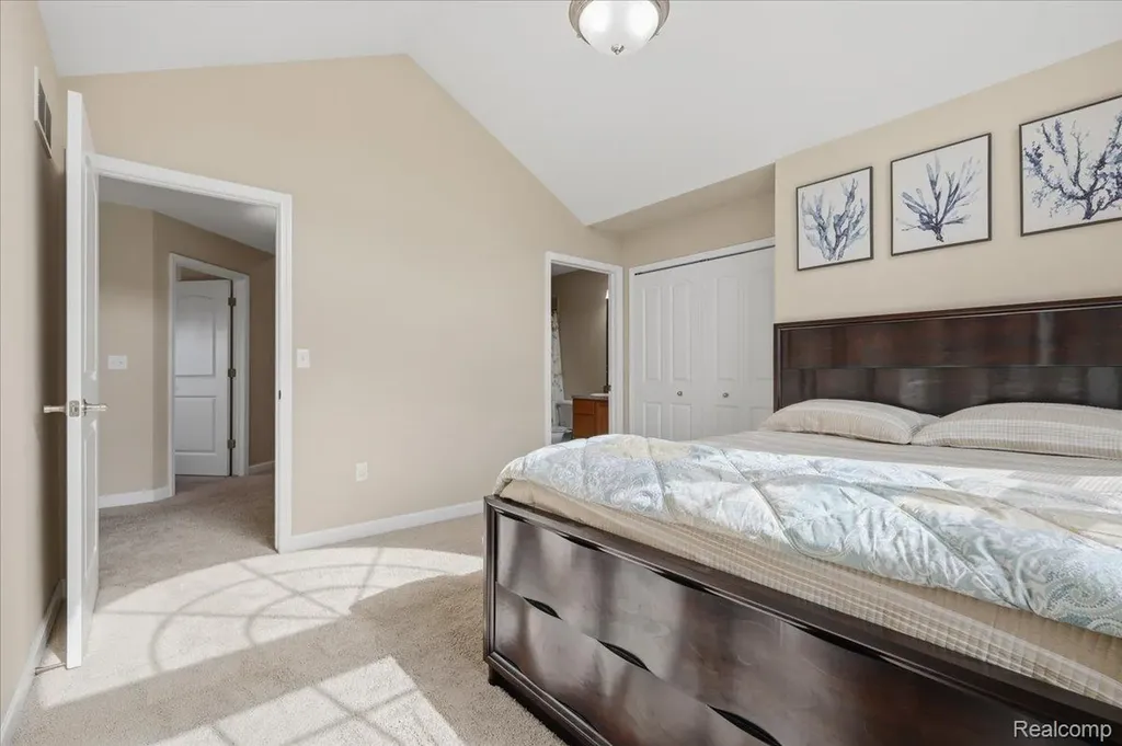 4810 E Stonegate Circle Orion Charter Township MI 48359