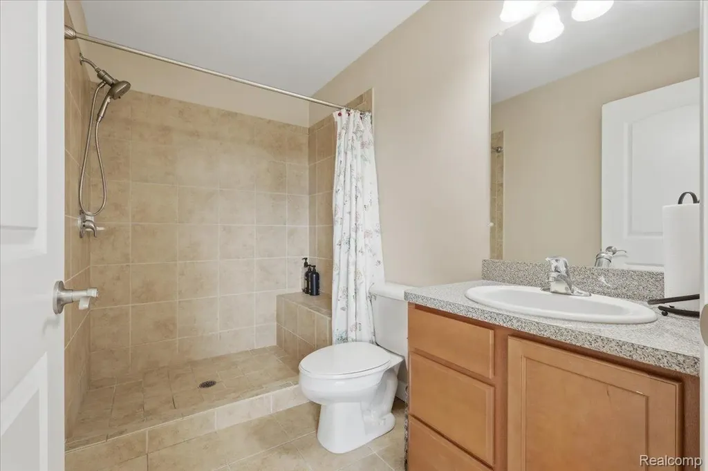 4810 E Stonegate Circle Orion Charter Township MI 48359