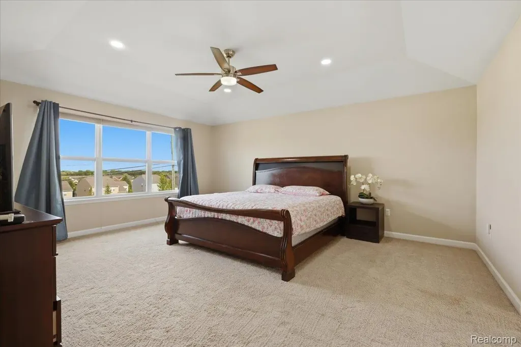 4810 E Stonegate Circle Orion Charter Township MI 48359