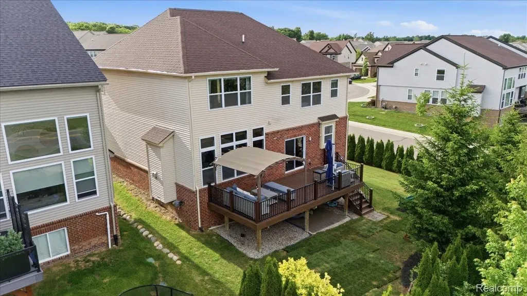 4810 E Stonegate Circle Orion Charter Township MI 48359