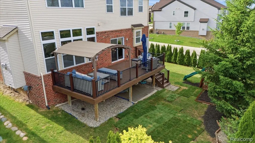 4810 E Stonegate Circle Orion Charter Township MI 48359