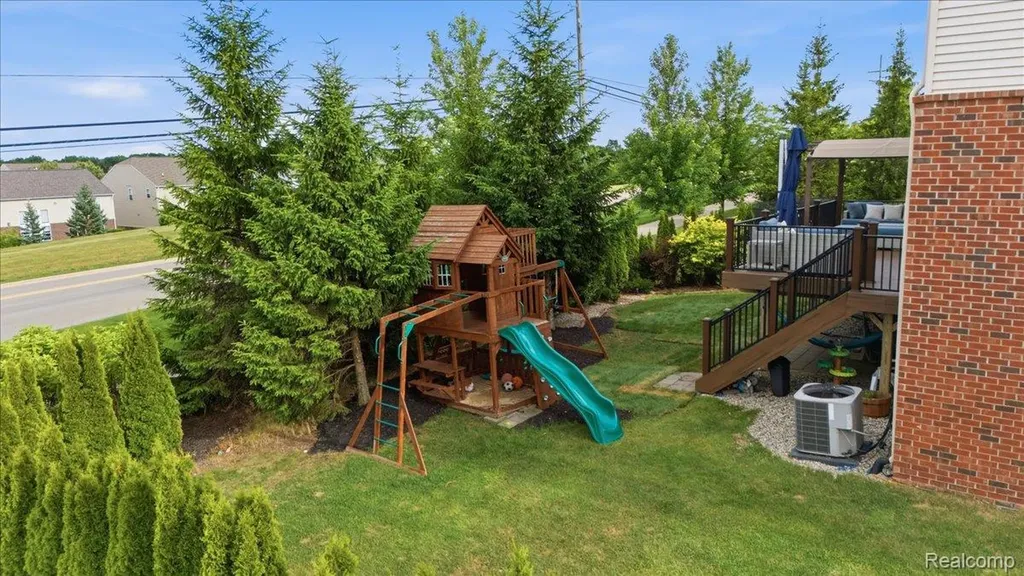 4810 E Stonegate Circle Orion Charter Township MI 48359