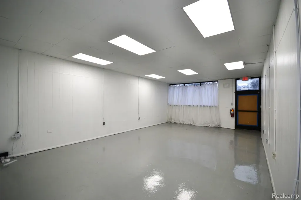 23831 John R Road Hazel Park City MI 48030