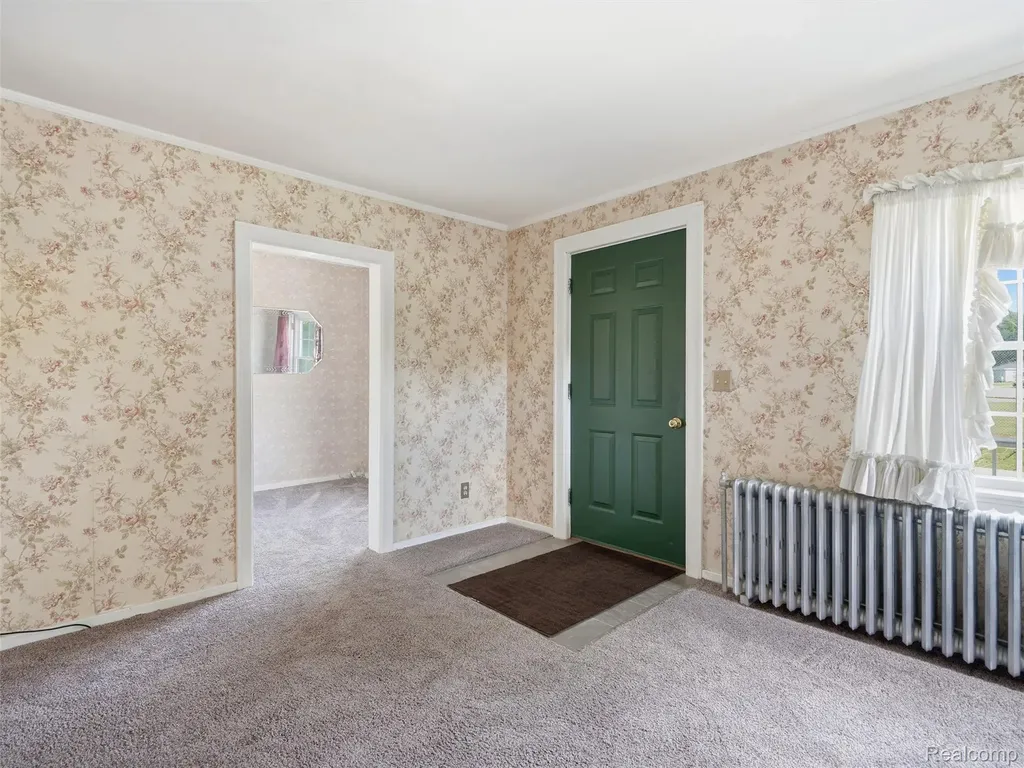216 Bush Street Howell City MI 48843