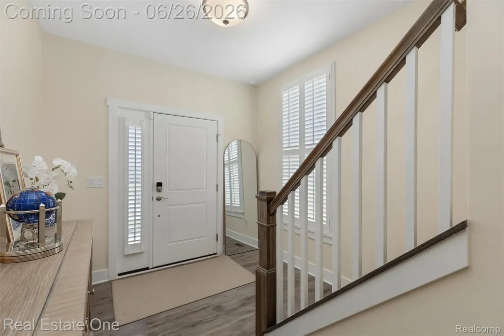 5318 Trail Vista Drive West Bloomfield Charter Township MI 48323
