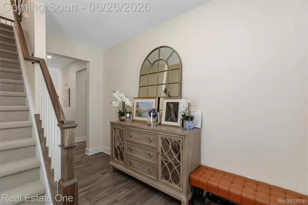 5318 Trail Vista Drive West Bloomfield Charter Township MI 48323