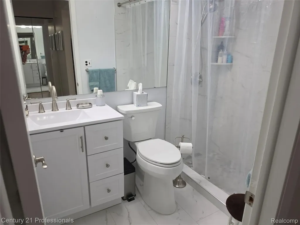 40318 Newport Drive Plymouth Charter Township MI 48170