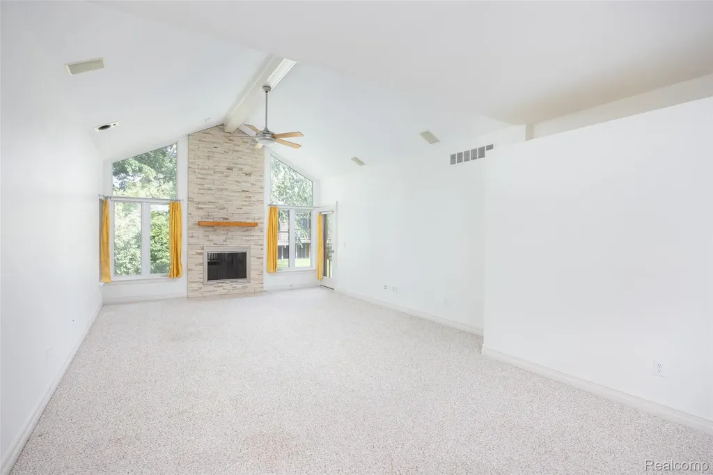 49290 Wayburn Drive Macomb Township MI 48042