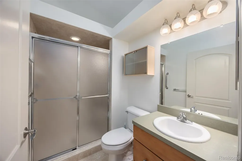 49290 Wayburn Drive Macomb Township MI 48042
