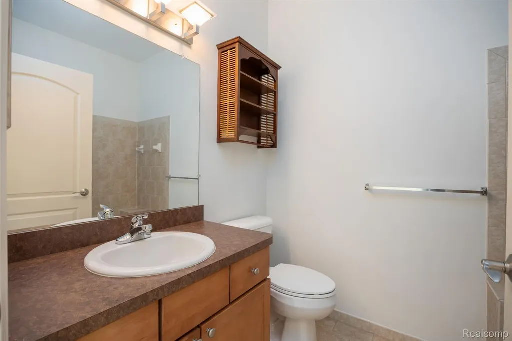 49290 Wayburn Drive Macomb Township MI 48042