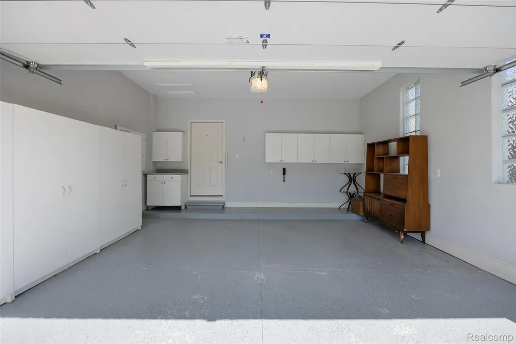49290 Wayburn Drive Macomb Township MI 48042