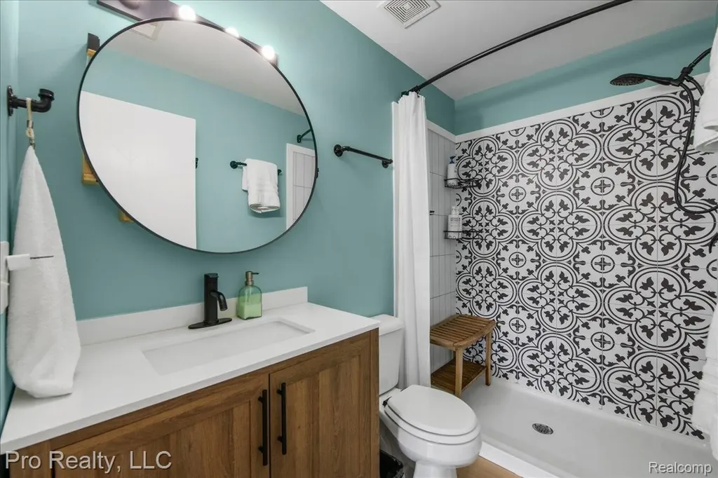 426 Marigold Circle Westland City MI 48185