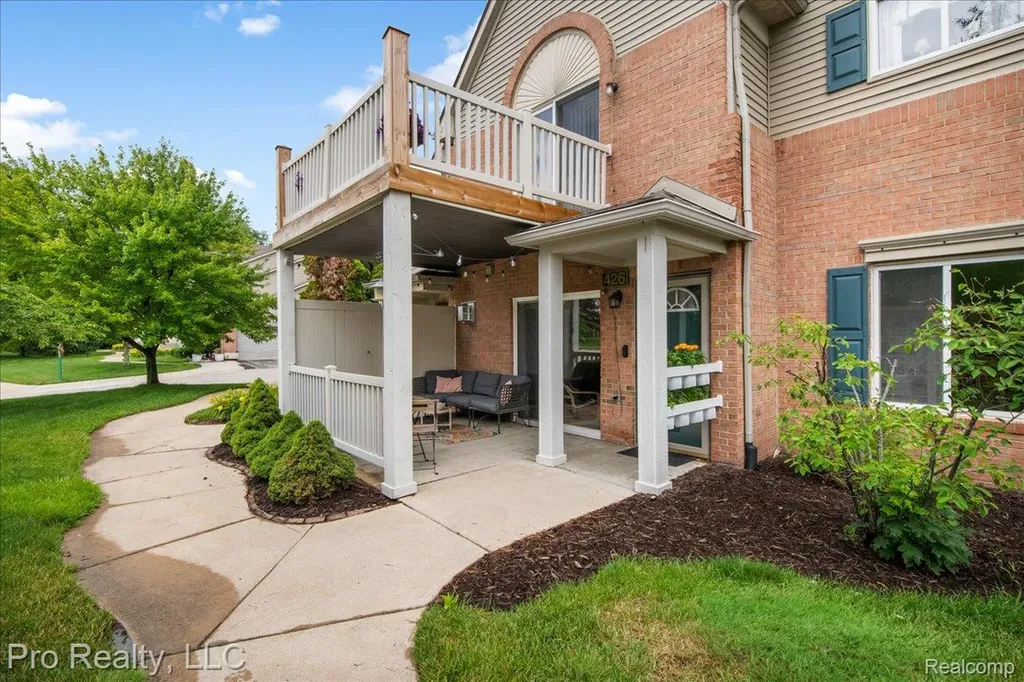426 Marigold Circle Westland City MI 48185
